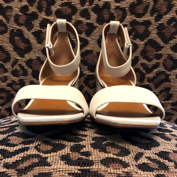 Franco Sarto L-Merryl Ankle Strap Sandal - Picture 3 of 7